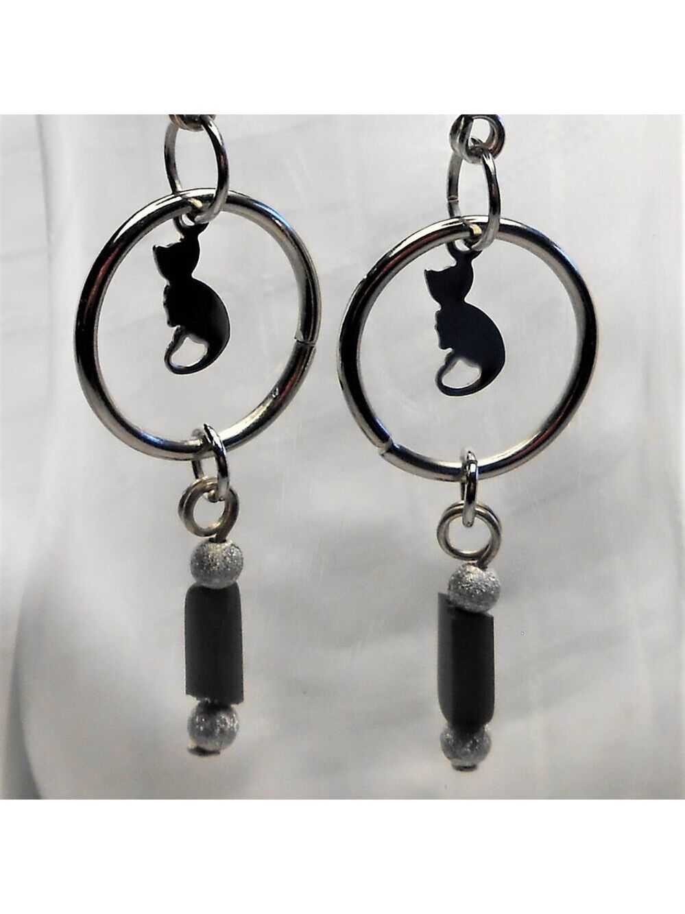 No. 402 - Handmade earrings with Tibetan silver cat charms